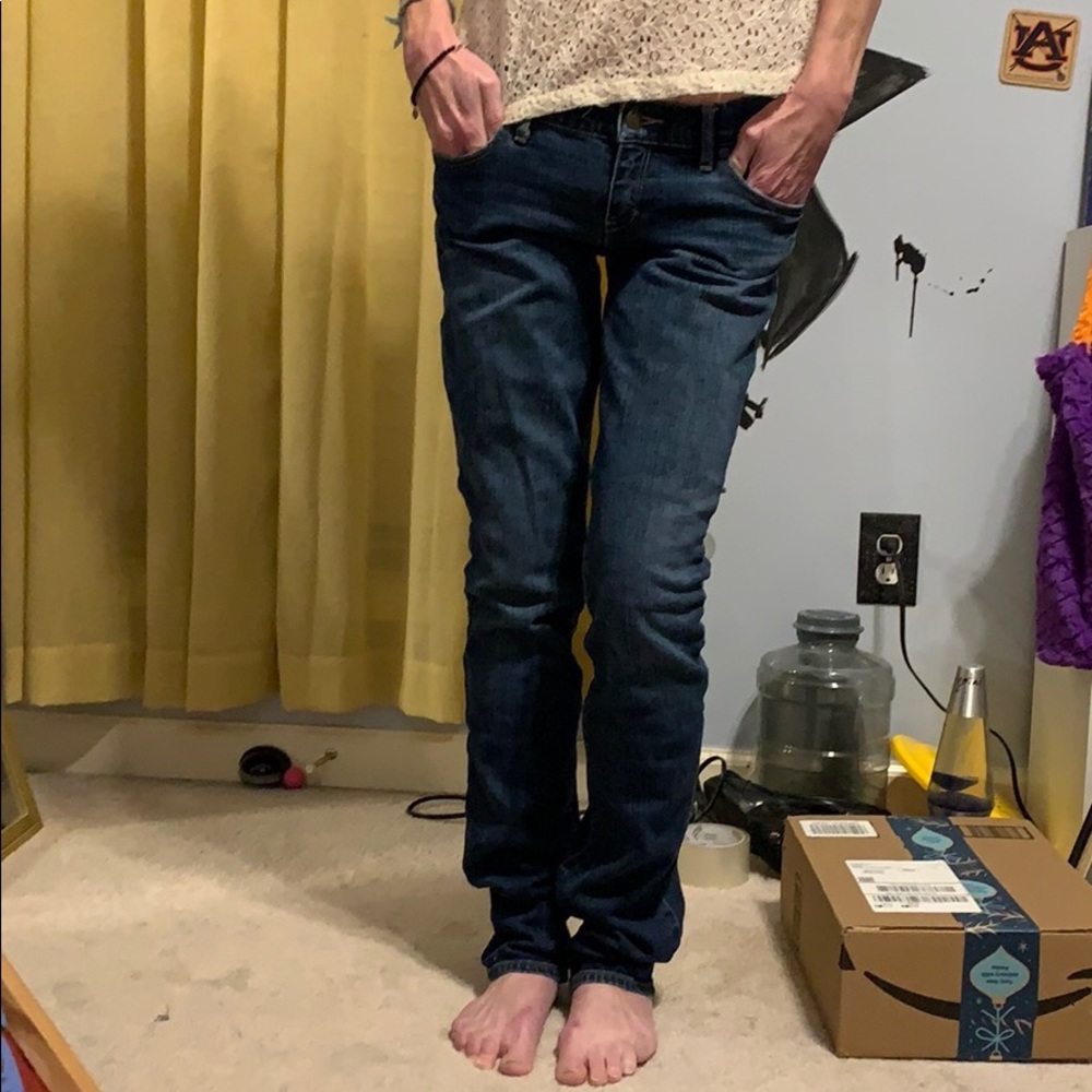 American Eagle Outfitters Skinny Jeans~ Size 4